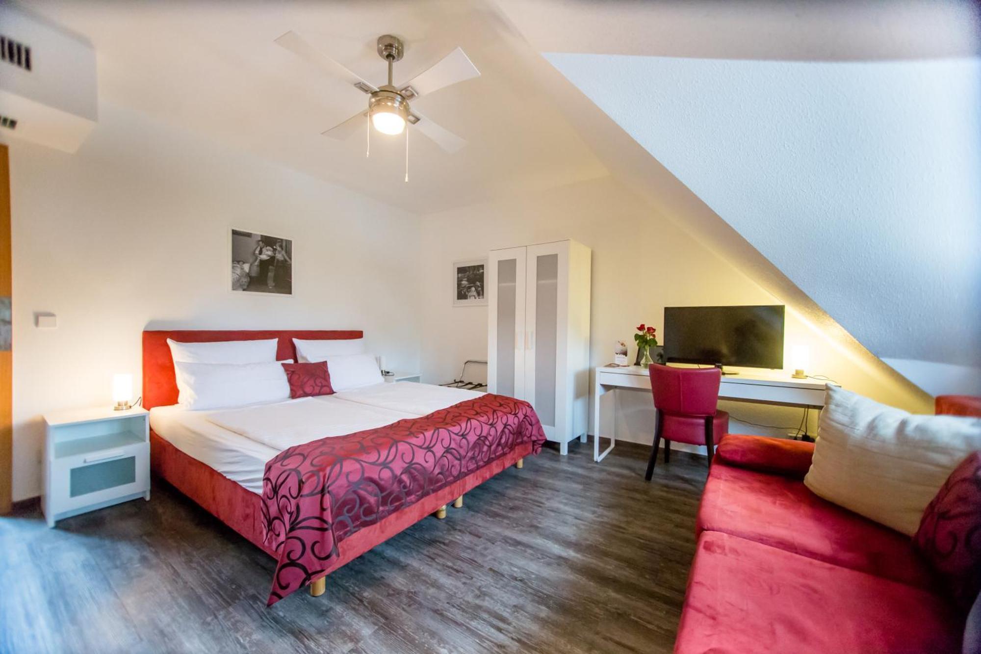 Landhotel Zum Baggernpuhl Wachow Екстер'єр фото