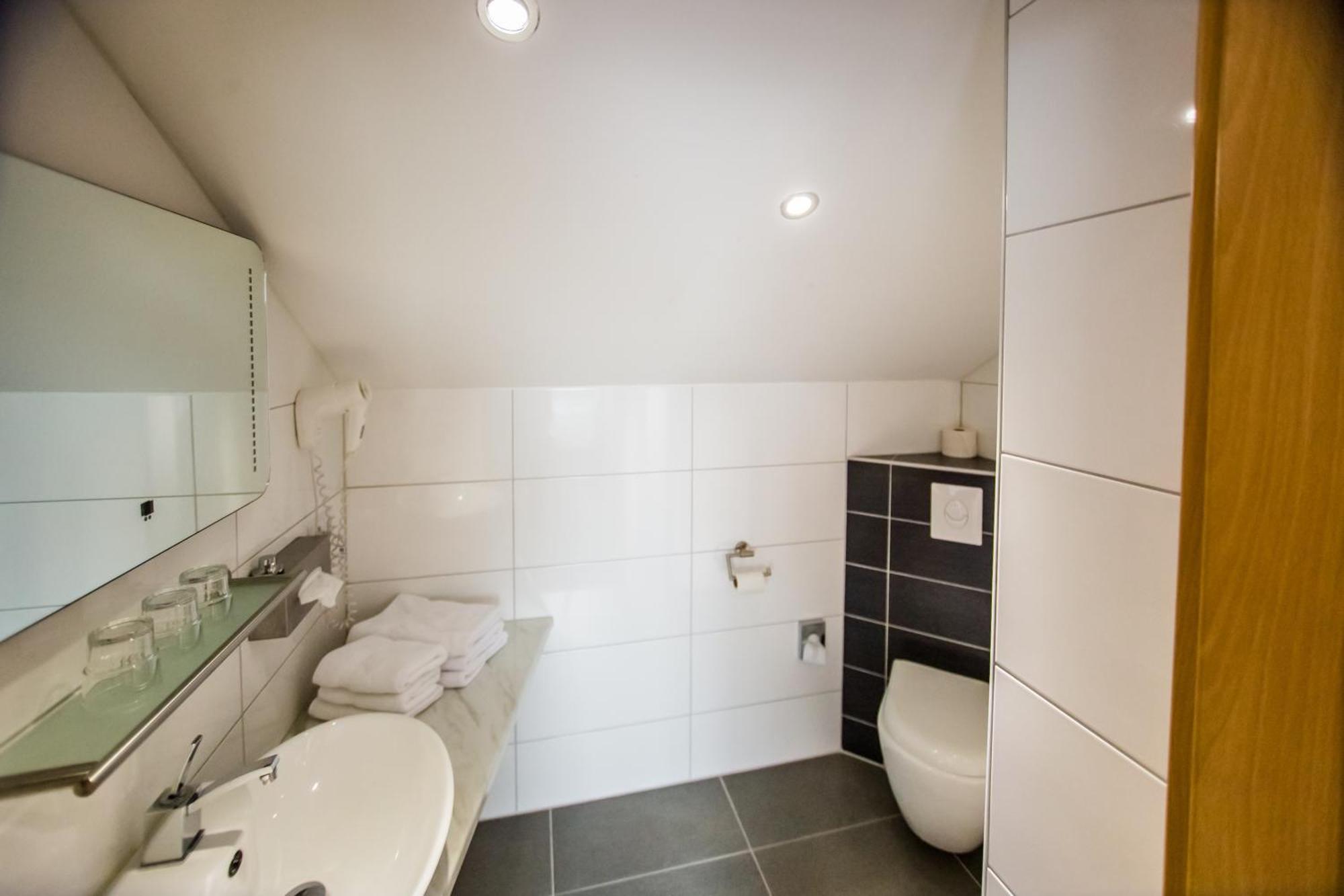 Landhotel Zum Baggernpuhl Wachow Екстер'єр фото