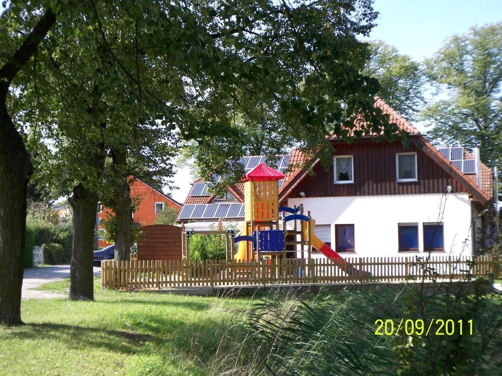 Landhotel Zum Baggernpuhl Wachow Екстер'єр фото