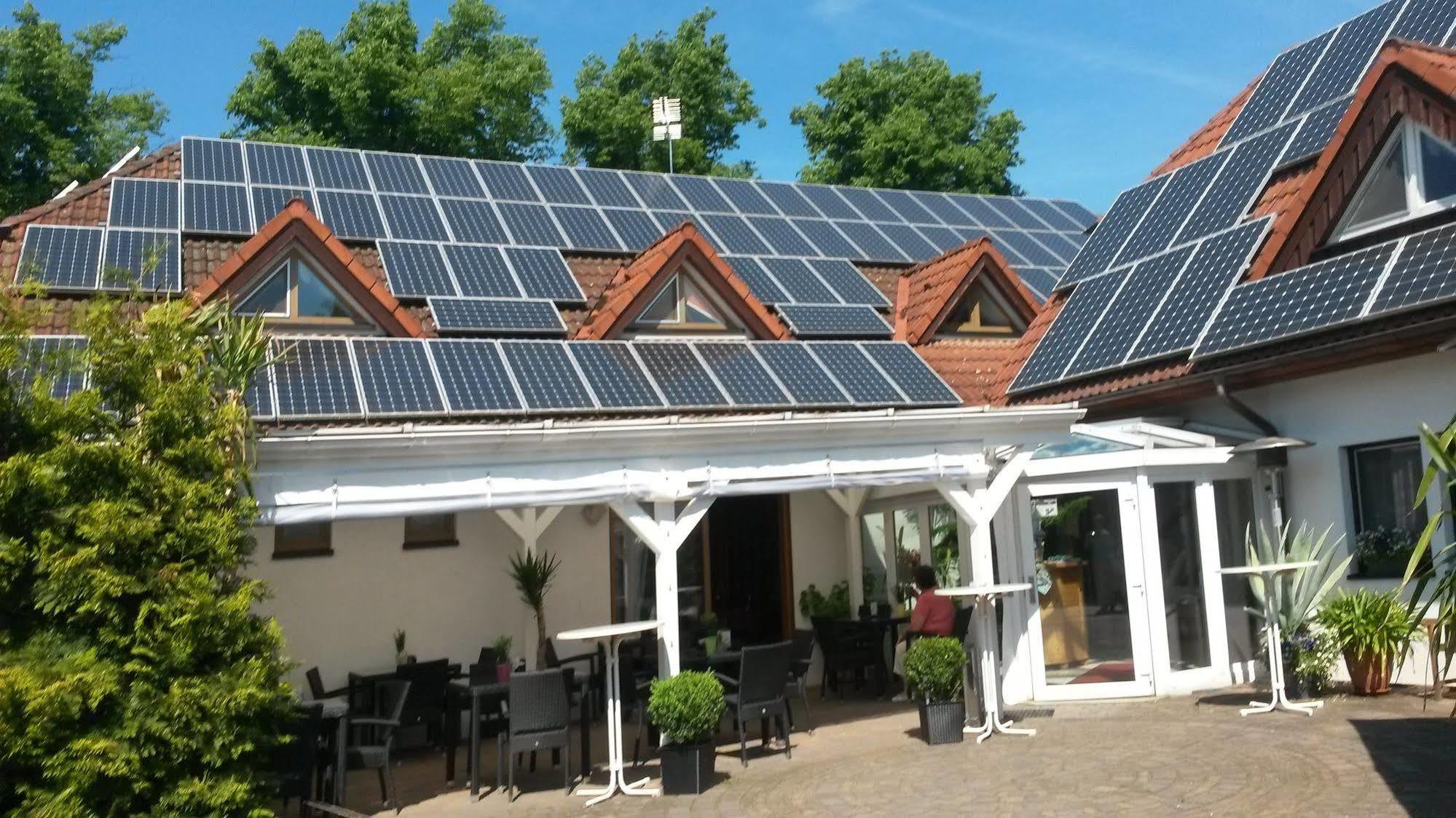Landhotel Zum Baggernpuhl Wachow Екстер'єр фото